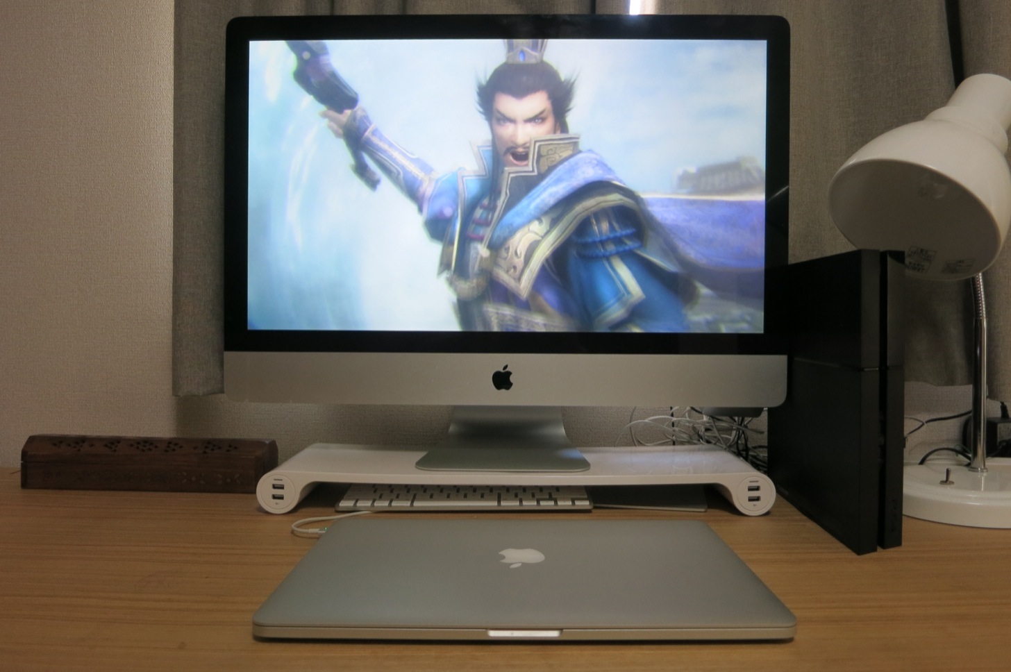 Можно подключить монитор к моноблоку. Монитор для пс4. PS на IMAC. Монитор для ПС 5. Плейстейшен для аймак.