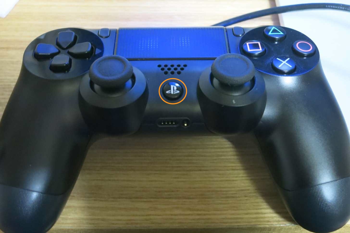 PS4のコントローラーのPSボタン