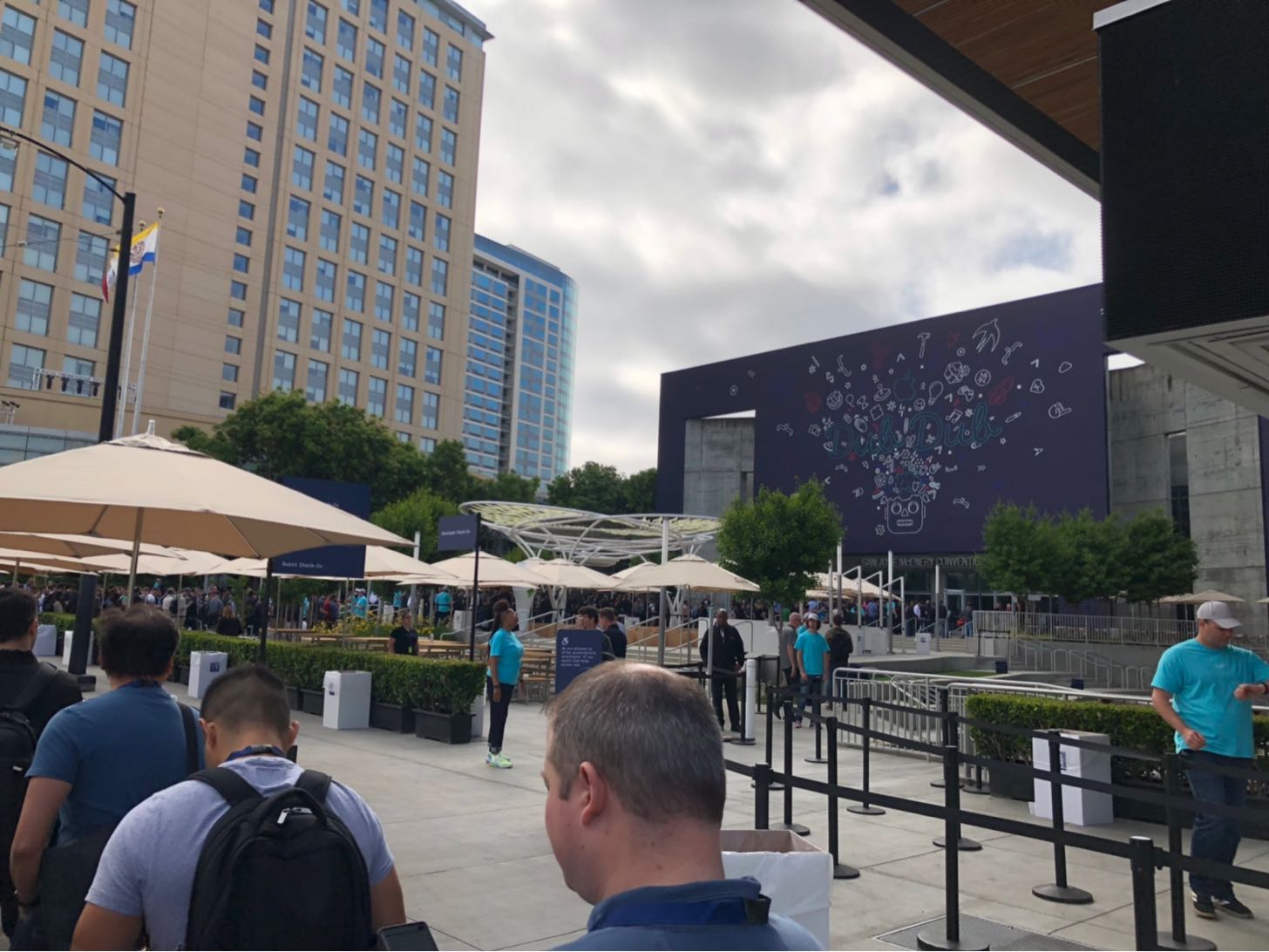 見えてきたWWDC 2019の会場。
