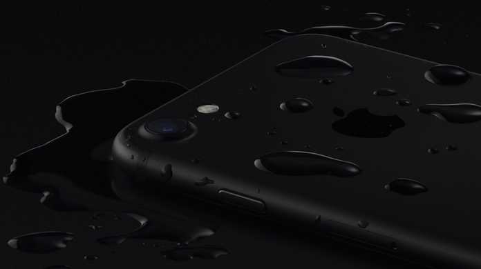 iPhone 7は防水でなく耐水。では「耐水」と「防水」の違いとは？